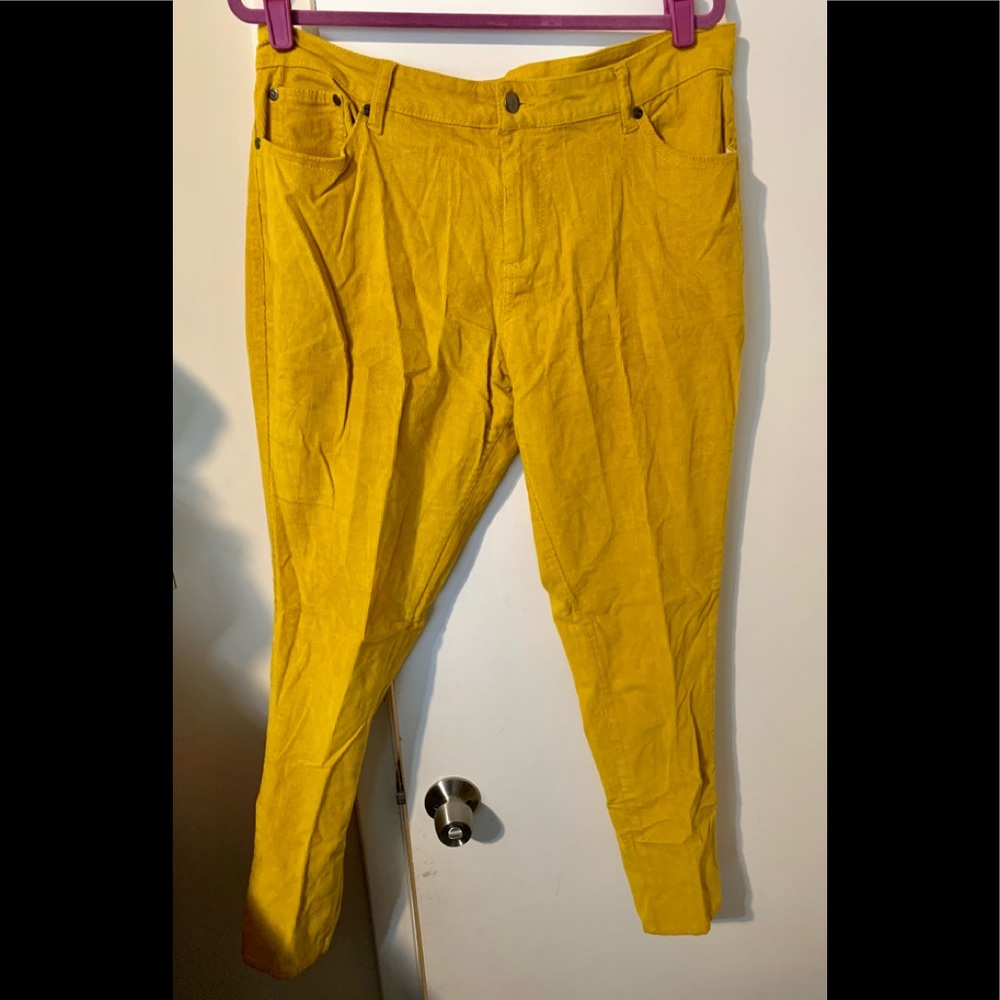 Women Corduroy Pant